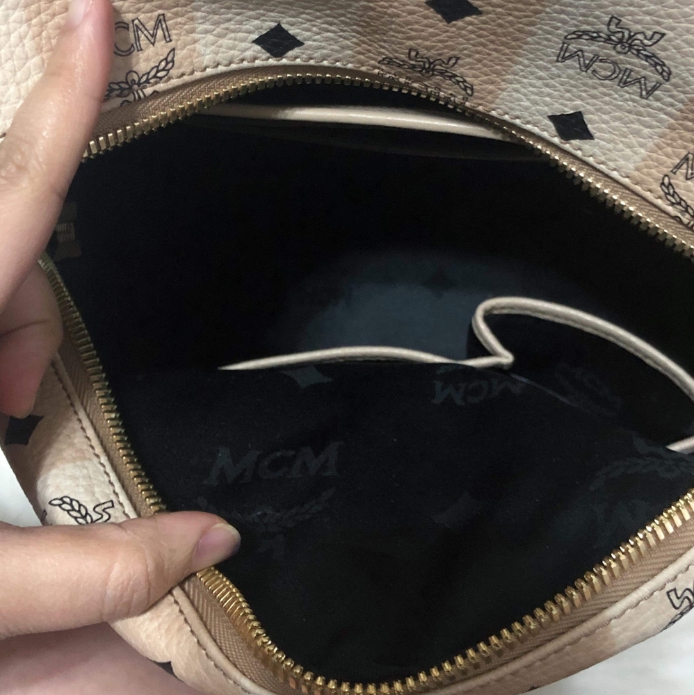❌SOLD❌MCM Backpack - Picture 3 of 7